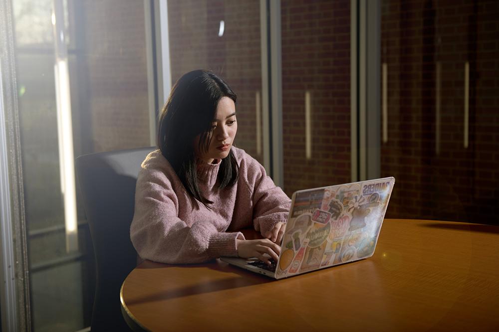 Girl studying in Oak Hall